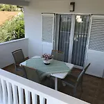 Bumbar Lägenhet Rogoznica (Sibenik-Knin)