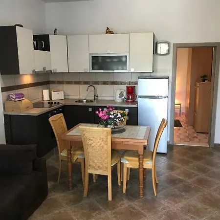 Bumbar * Rogoznica (Sibenik-Knin)