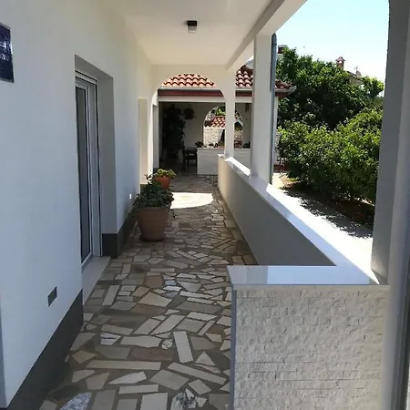 Bumbar * Rogoznica (Sibenik-Knin)