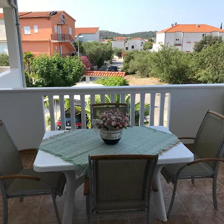 Bumbar * Rogoznica (Sibenik-Knin)