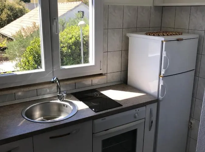 Bumbar * Rogoznica (Sibenik-Knin)